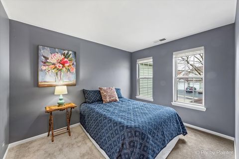 Tiny photo for 20 Coolidge Court #B, Streamwood, IL 60107 (MLS # 12496912)