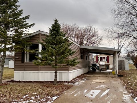 1021 Springdale Lane DeKalb IL 60115