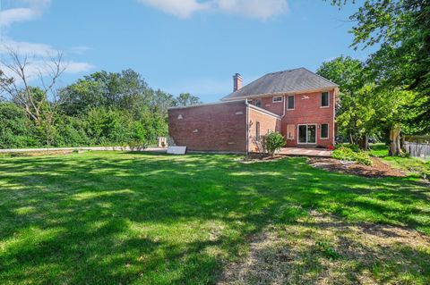 A home in Willowbrook