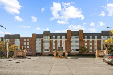Photo of 50 Lake Boulevard #667, Buffalo Grove, IL 60089 (MLS # 12779521)