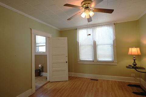 Tiny photo for 501 N Shelby Avenue, Salem, IL 62881 (MLS # 12613292)
