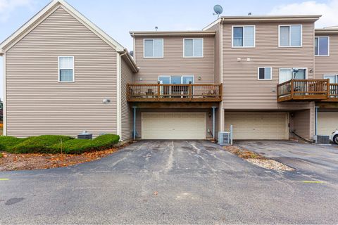 Tiny photo for 932 Clover Lane, Pingree Grove, IL 60140 (MLS # 12515611)