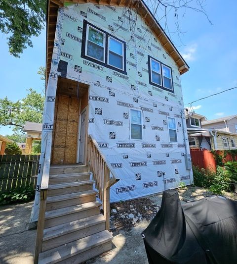 Tiny photo for 2035 S 11th Avenue, Maywood, IL 60153 (MLS # 12418125)