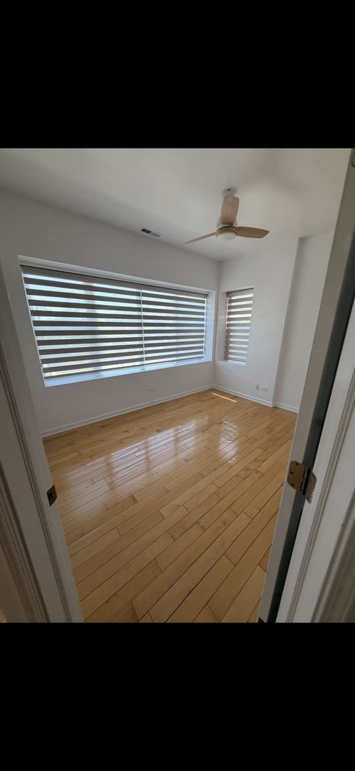 4944 N KIMBALL Avenue 3E