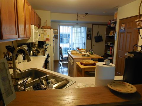 Tiny photo for 420 Hidden Creek Lane #420, North Aurora, IL 60542 (MLS # 12497830)