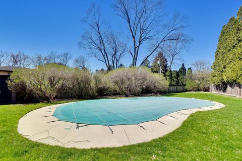 Tiny photo for 1032 Heatherfield Lane, Glenview, IL 60025 (MLS # 12631785)