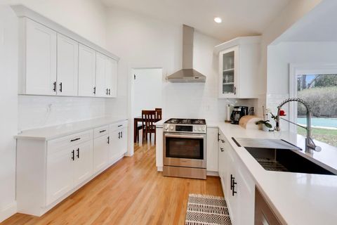 Tiny photo for 1032 Heatherfield Lane, Glenview, IL 60025 (MLS # 12631785)