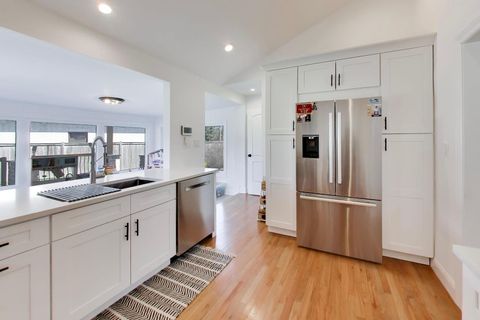 Tiny photo for 1032 Heatherfield Lane, Glenview, IL 60025 (MLS # 12631785)