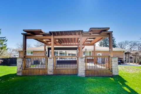 Tiny photo for 1032 Heatherfield Lane, Glenview, IL 60025 (MLS # 12631785)