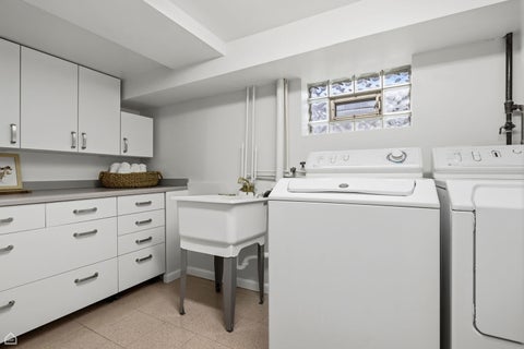 Tiny photo for 1427 W Huron Street, Chicago, IL 60642 (MLS # 12694853)