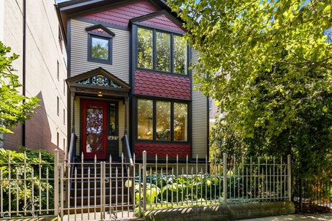 Photo of 1427 W Huron Street, Chicago, IL 60642 (MLS # 12694853)