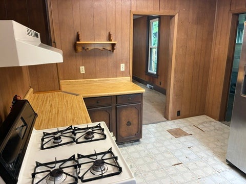 Tiny photo for 305 S Lumber Street, Bloomington, IL 61701 (MLS # 12763450)
