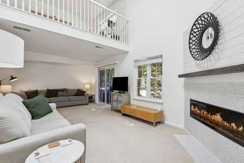 Tiny photo for 960 Elderberry Circle #116, Naperville, IL 60563 (MLS # 12453056)