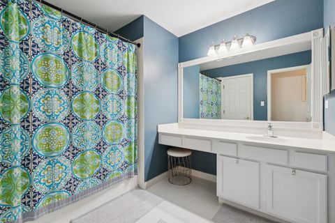 Tiny photo for 960 Elderberry Circle #116, Naperville, IL 60563 (MLS # 12453056)