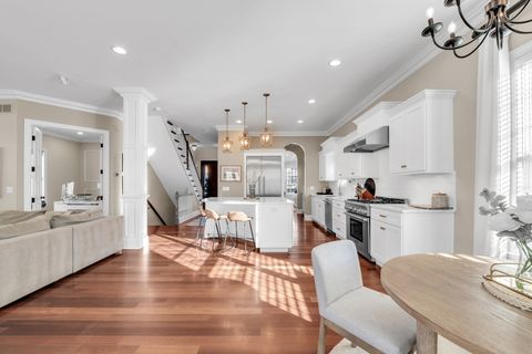 Tiny photo for 749 E Sunnyside Avenue, Libertyville, IL 60048 (MLS # 12558513)