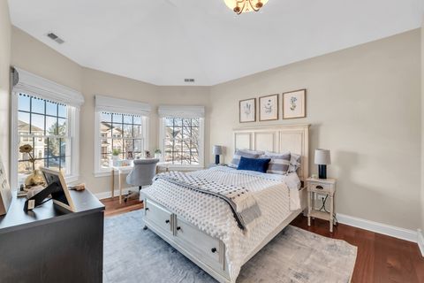 Tiny photo for 749 E Sunnyside Avenue, Libertyville, IL 60048 (MLS # 12558513)