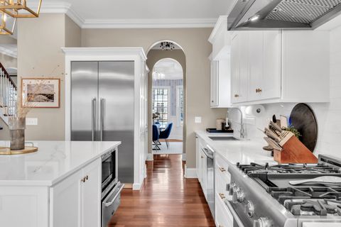 Tiny photo for 749 E Sunnyside Avenue, Libertyville, IL 60048 (MLS # 12558513)