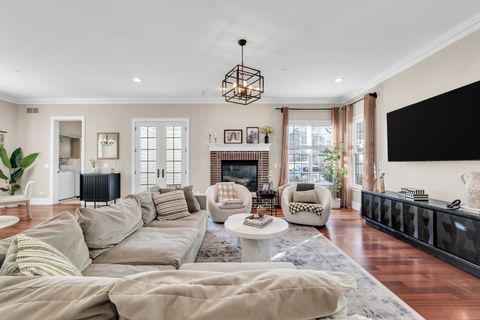 Tiny photo for 749 E Sunnyside Avenue, Libertyville, IL 60048 (MLS # 12558513)