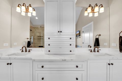 Tiny photo for 749 E Sunnyside Avenue, Libertyville, IL 60048 (MLS # 12558513)