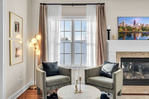 Tiny photo for 749 E Sunnyside Avenue, Libertyville, IL 60048 (MLS # 12558513)