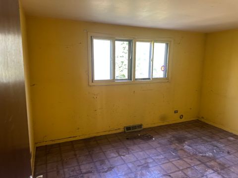 Tiny photo for 3402 Fountainbleau Drive, Hazel Crest, IL 60429 (MLS # 12487207)