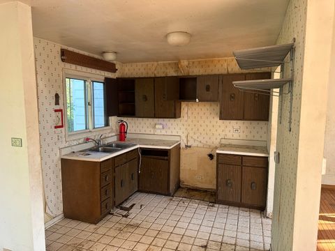 Tiny photo for 3402 Fountainbleau Drive, Hazel Crest, IL 60429 (MLS # 12487207)