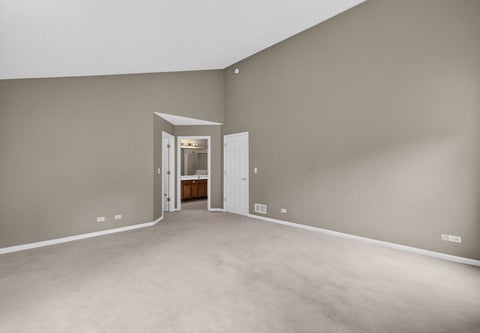 Tiny photo for 10S447 Carrington Circle, Burr Ridge, IL 60527 (MLS # 12736985)