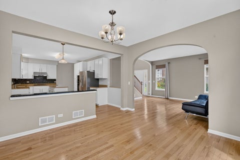 Tiny photo for 10S447 Carrington Circle, Burr Ridge, IL 60527 (MLS # 12736985)