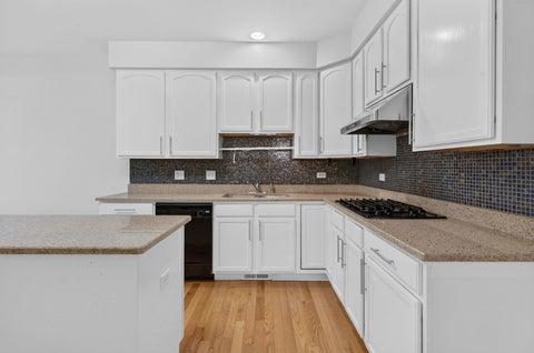 Tiny photo for 10S447 Carrington Circle, Burr Ridge, IL 60527 (MLS # 12736985)