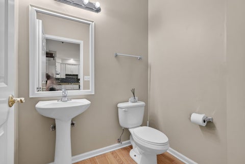Tiny photo for 10S447 Carrington Circle, Burr Ridge, IL 60527 (MLS # 12736985)