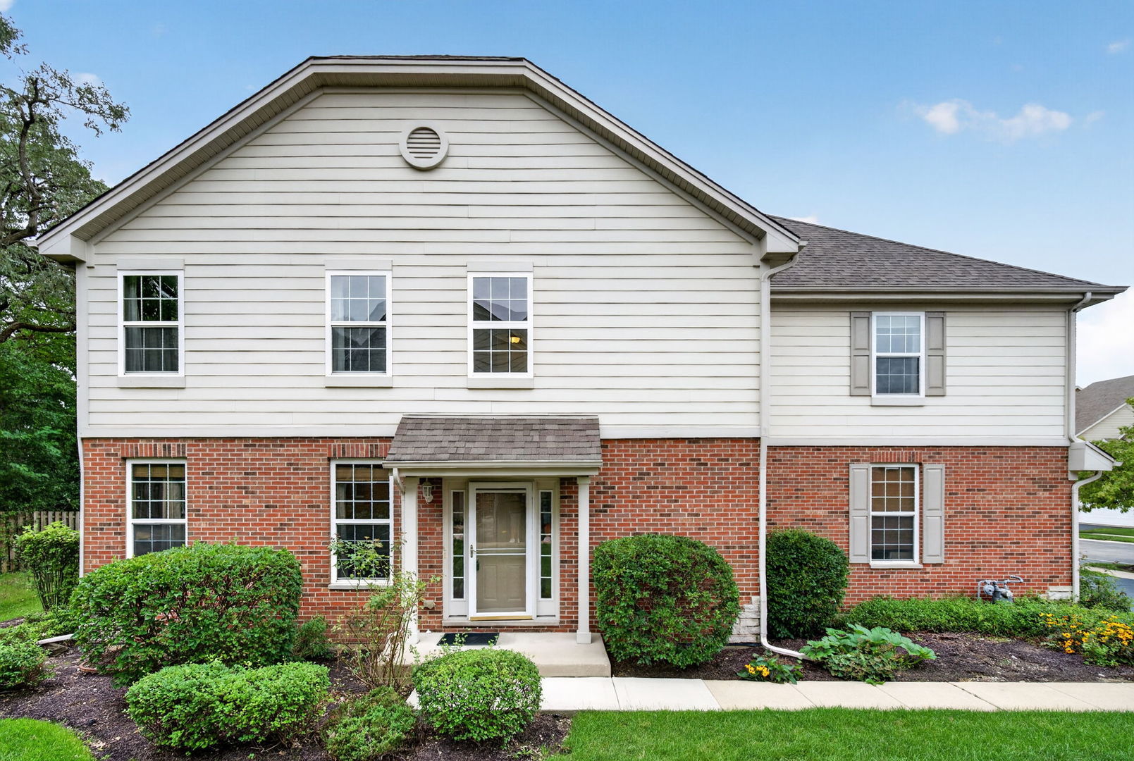 10S447 Carrington Circle