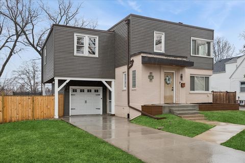 Photo of 289 Oxford Road, Des Plaines, IL 60016 (MLS # 12625650)