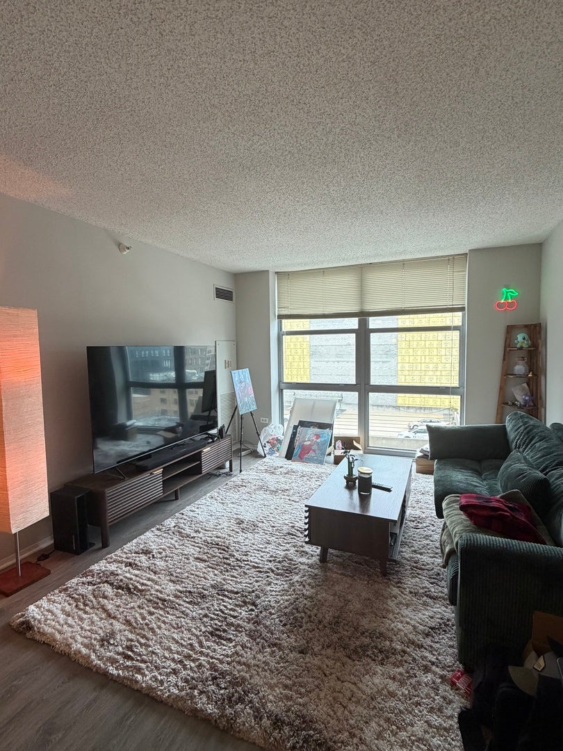180 N Jefferson Street 711