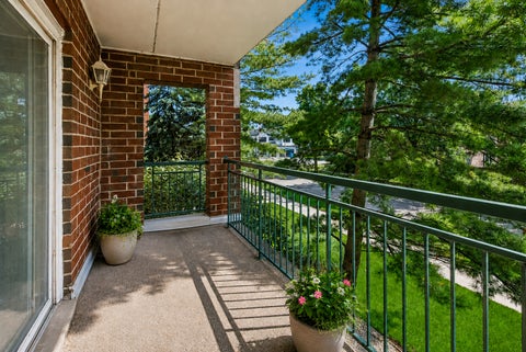 Tiny photo for 5320 N Lowell Avenue #205, Chicago, IL 60630 (MLS # 12772100)