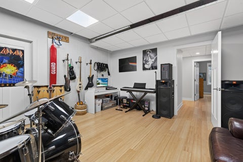 Tiny photo for 6421 Bentley Avenue, Willowbrook, IL 60527 (MLS # 12673759)