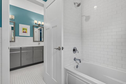 Tiny photo for 6421 Bentley Avenue, Willowbrook, IL 60527 (MLS # 12673759)