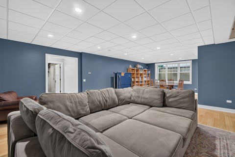 Tiny photo for 6421 Bentley Avenue, Willowbrook, IL 60527 (MLS # 12673759)
