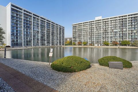 Tiny photo for 2005 S Finley Road #1202, Lombard, IL 60148 (MLS # 12509982)