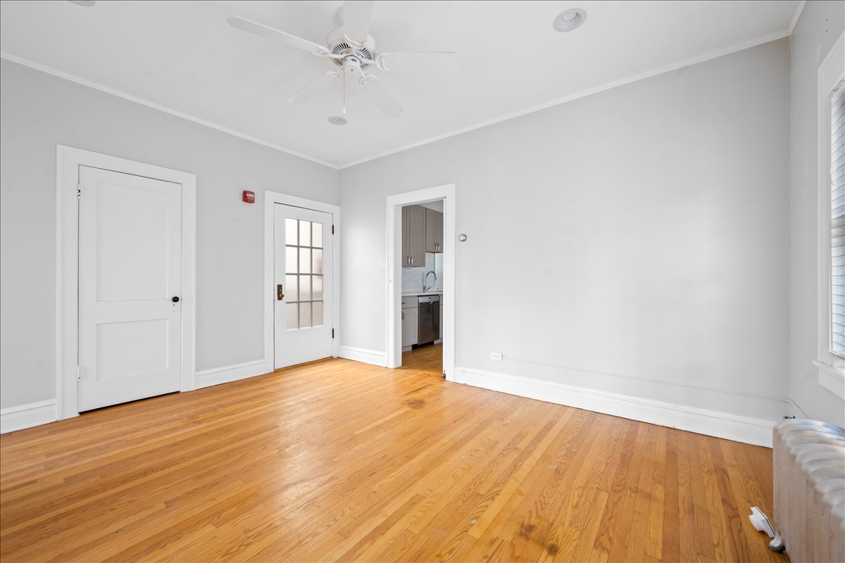 911 Green Bay Road 2S