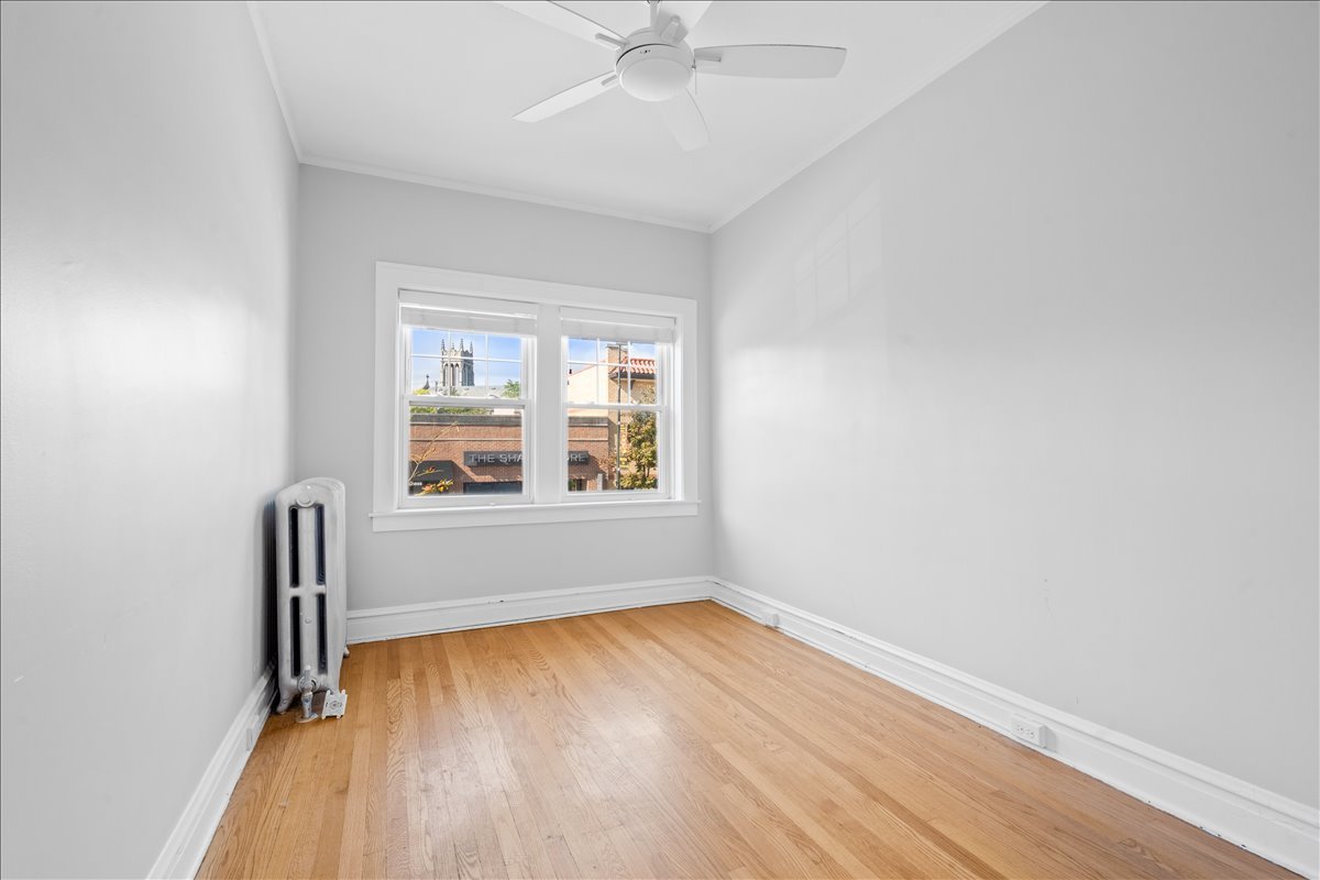 911 Green Bay Road 2S