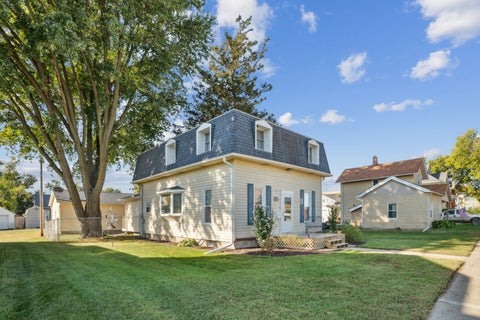 Tiny photo for 409 9th Street, De Witt, IA 52742 (MLS # 12719971)