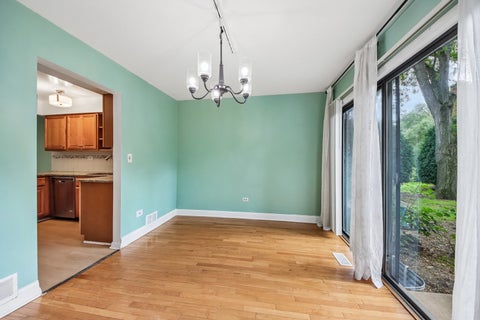Tiny photo for 105 W Dover Drive, Mount Prospect, IL 60056 (MLS # 12767548)