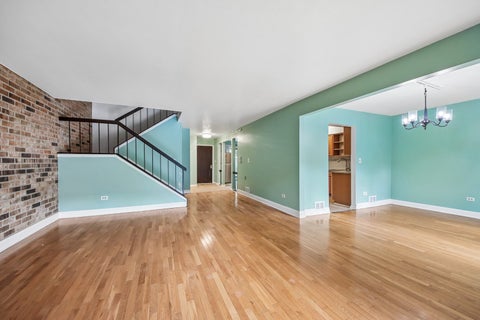 Tiny photo for 105 W Dover Drive, Mount Prospect, IL 60056 (MLS # 12767548)