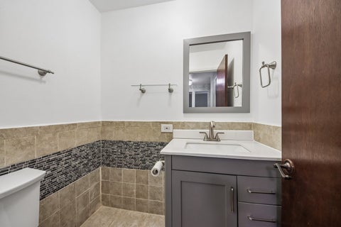 Tiny photo for 105 W Dover Drive, Mount Prospect, IL 60056 (MLS # 12767548)