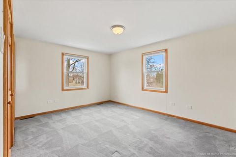 Tiny photo for 8305 S 85th Court, Hickory Hills, IL 60457 (MLS # 12544241)