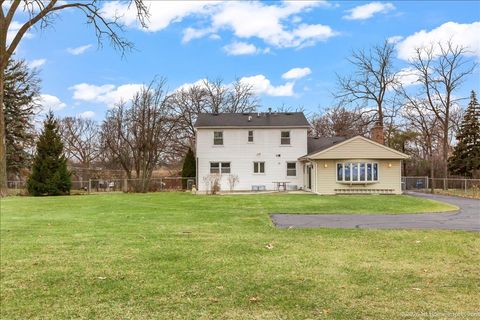 Tiny photo for 8305 S 85th Court, Hickory Hills, IL 60457 (MLS # 12544241)