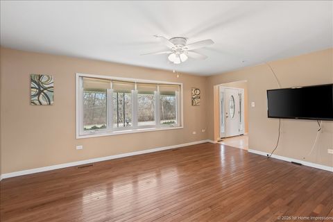 Tiny photo for 8305 S 85th Court, Hickory Hills, IL 60457 (MLS # 12544241)