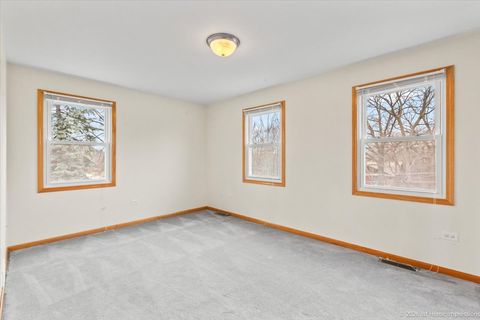 Tiny photo for 8305 S 85th Court, Hickory Hills, IL 60457 (MLS # 12544241)