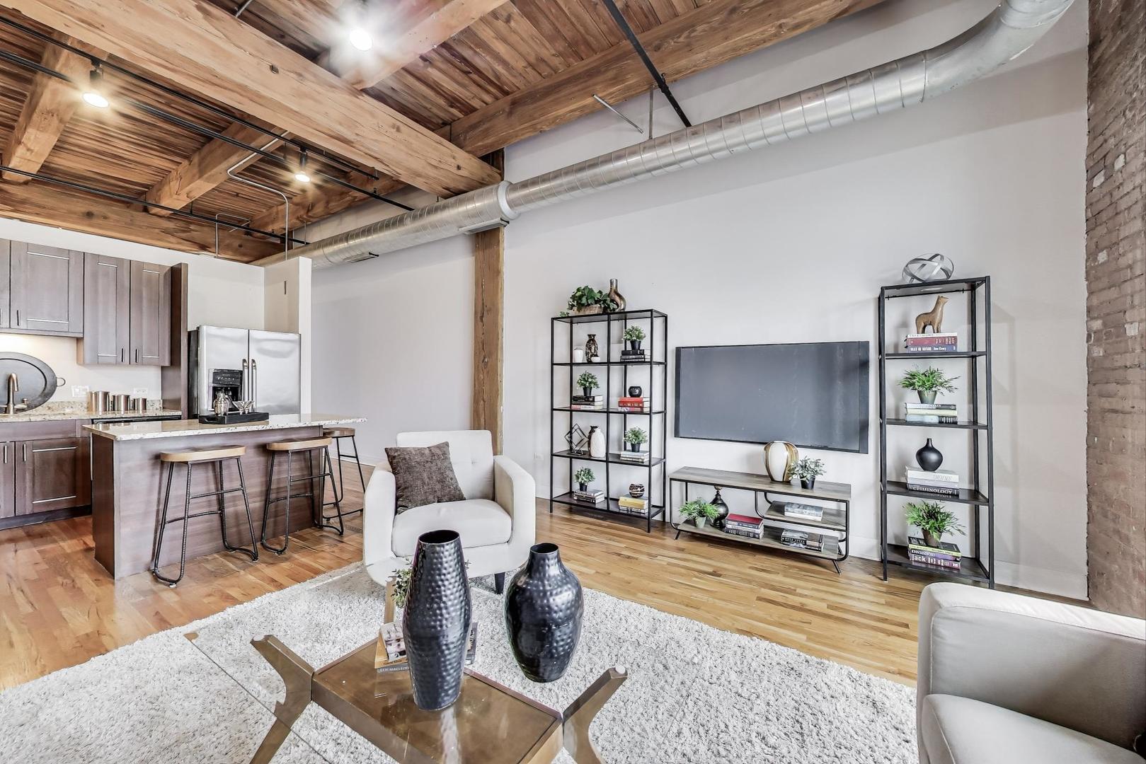 770 W Gladys Avenue 204