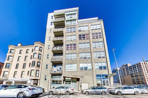 770 W Gladys Avenue 204 Chicago IL 60661
